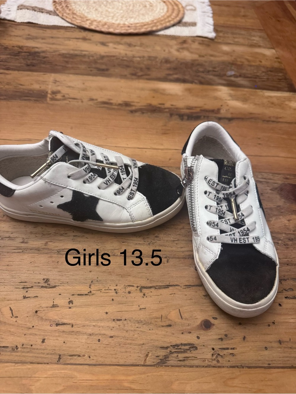 Vintage Havana Girls White and Black Star Accent Sneakers